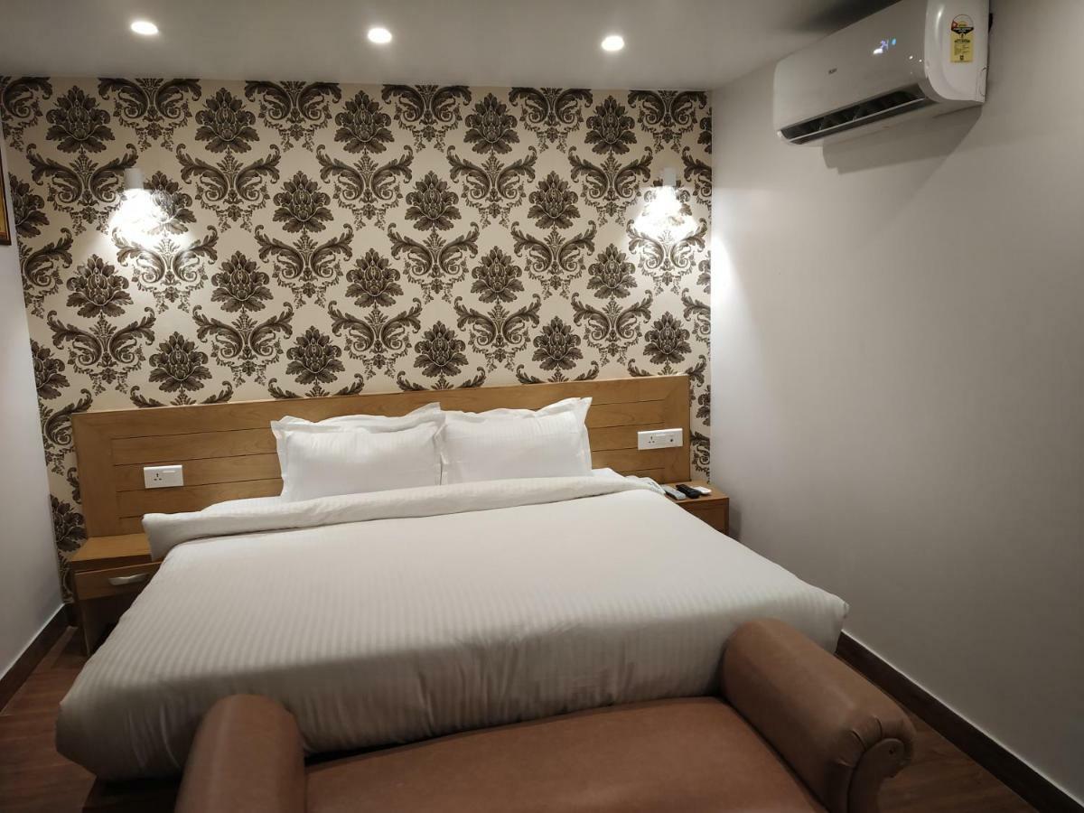 Hotel Beechwood ムスーリー エクステリア 写真